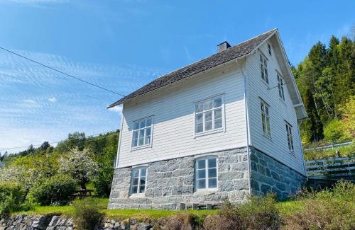Stryn House | Stryn - Faleide - hus ved fjorden