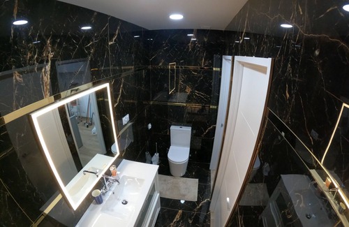 Collblanc y La Torrassa Apartment | Studio Florida