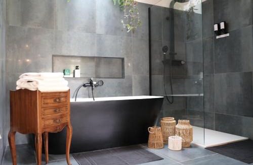 Pommiers-Moulons House | Studio de charme à la campagne & SPA privatif pour deux