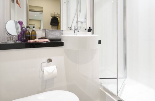 Cathedral Quarter Apartment | Student Only - Astonishing Room in Belfast City Center