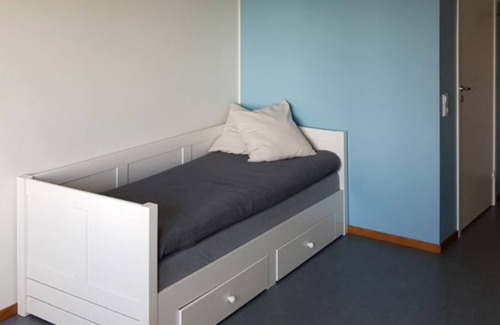 Innerstaden-Ostermalm Apartment | Student Only: Coveniently-located Apartment in Klintvagen