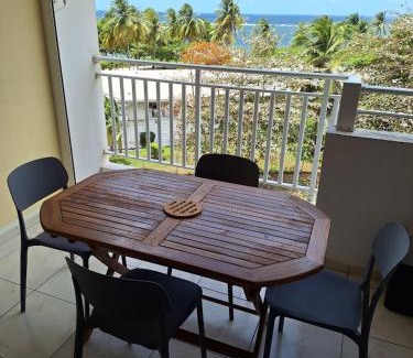 L'Autre-Bord Apartment | Studio à la semaine, au mois ou plus