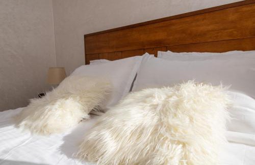 Belvedere Apartment | Studio élégant et neuf près de la gare tgv