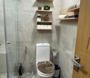 Belvedere Apartment | Studio élégant et neuf près de la gare tgv