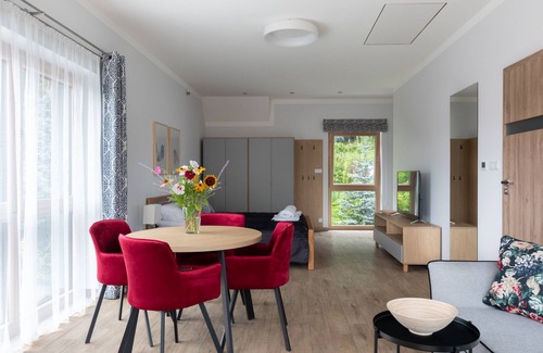 Skawina Apartment | Studio 1 "AUX GRANDS CHÊNES" near Krakow for rest and sightseeing
