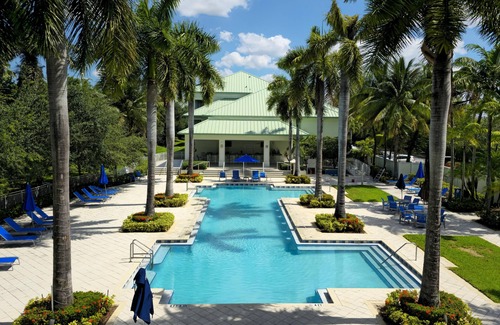 Doral Condo | Studio 1070sq ft, enjoy Golfing, Shopping, Dining