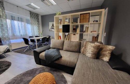 Zentrum-Ost Apartment | Studio 2 mit Gemeinschaftsräumen, Tiefgarage