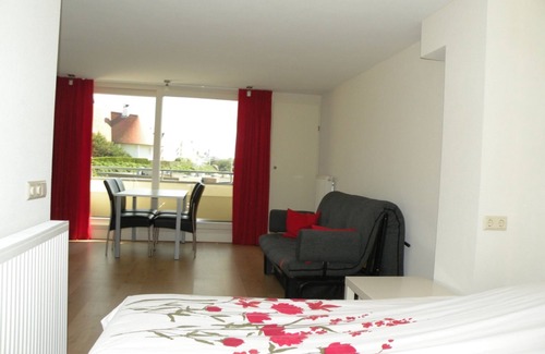 Noordwijk Apartment | Studio, 200 meters from the beach and in the center.