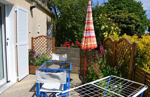 Aytre Apartment | STUDIO 26M2 -Terrace - HEATED SWIMMING POOL - 4 mn BEACH -5 mn La ROCHELLE