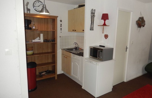 Le Pleynet Apartment | Studio 4 people Le Pleynet/Les 7 Laux at the foot of the slopes (120kms of slopes)