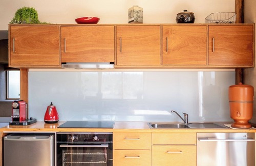 Coles Bay Apartment | Studio 59 - Freycinet Holiday Houses