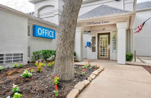 Medical Center District Hotel | Studio 6-San Antonio, TX - Medical Center