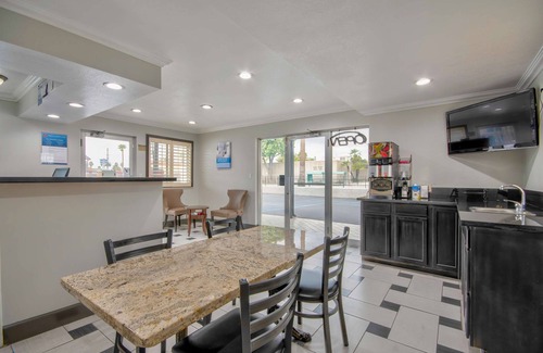 Carousel Hotel | Studio 6 Suites – San Bernardino, CA