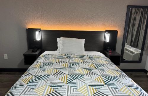 West Palm Beach Hotel | Studio 6-West Palm Beach, FL