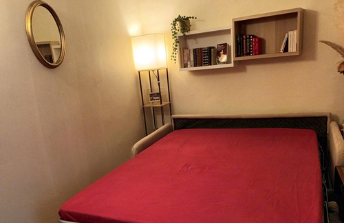 Old Lyon Apartment | Studio Apartment "Chez Juliette" with Wi-Fi