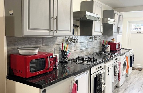 Mawneys Apartment | Studio Apartment