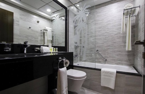 Dubai Hotel | Studio Apartment in Al Qusais With Free Breakfast