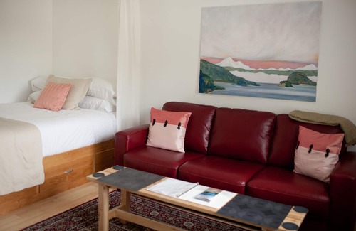 Eastsound Apartment | Studio Apartment in Eastsound, the Heart of Orcas Island - Chinook 4