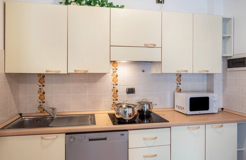 Rocca Pietore Apartment | Studio Apartment 'Appartamento Monolocale 1' with Mountain View, Shared Garden and Wi-Fi