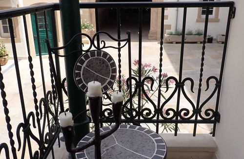 Grosskarlbach Apartment | Studio apartment "Kapellenberg" in the old winery