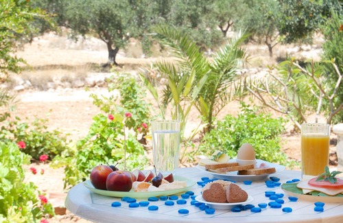 Lefkos Apartment | Studio Apartment 'Miraluna 1' with Private Terrace, Wi-Fi and Air Conditioning