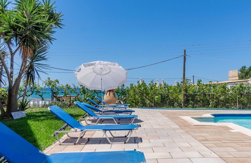Agios Gordios Apartment | Studio Apartment 'Mires House Side Ground Floor 3' with Shared Pool, Wi-Fi and Air Conditioning