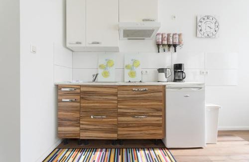 Neukoelln Apartment | Studio Apartment Niemetzstr 51