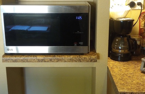 Rural-Geneva Apartment | Studio Apt in Tempe. Students/Traveling nurses. Sleeps 2.