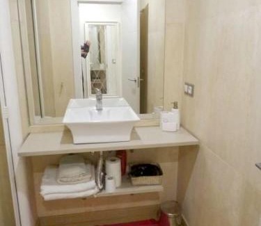 Alicante City Centre Apartment | Studio at Alicante Alacant 400 m away from the beach with balcony and wifi