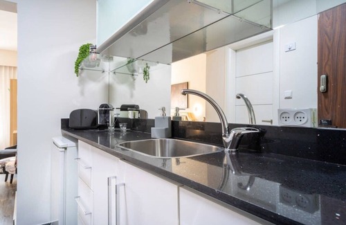 Mamilla Apartment | Studio between King David Hotel and Waldorf - Parking Included