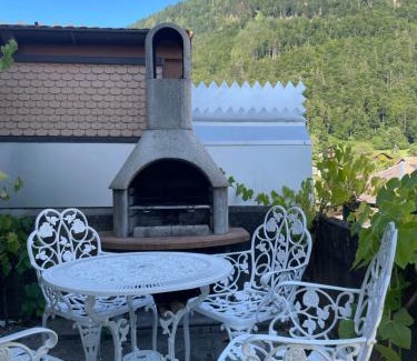 Gsteigwiler House | Studio By Apartments Capricorn No Parking