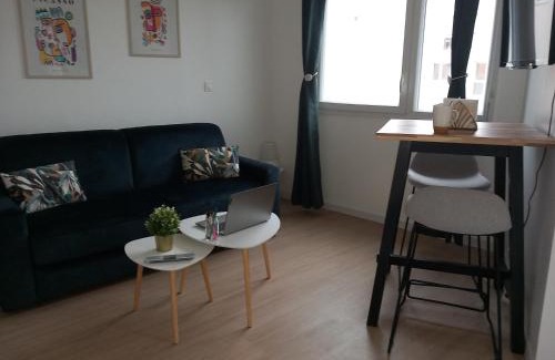Cergy Apartment | Studio CERGY 5 min de la Gare