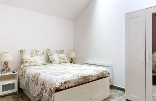 Champs-sur-Marne Apartment | Studio charmant à Ville-d'Avray, 25 m², parking gratuit