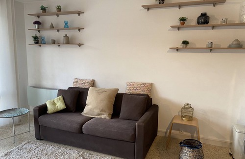 Sud Apartment | Studio Chic Avec Piscine, Parking Dans Résidence Arborée et Sécurisée