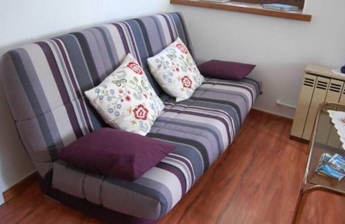 Les Posses-sur-Bex Apartment | Studio close to the ski slopes, the baths, the lake and nature
