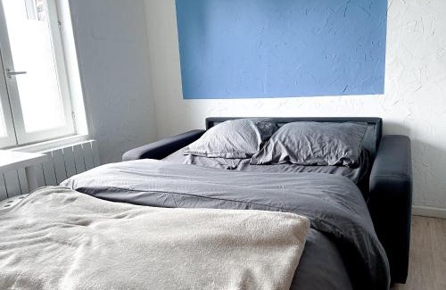 Valenciennes Apartment | Studio cosy