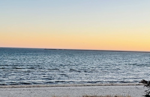 Hyannis Apartment | Studio COTTAGE #1- WALK to Keyes Memorial BEACH Barnstable- Hyannis