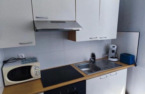 Carhaix-Plouguer Apartment | Studio Cozy Centre