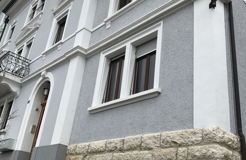 Tramelan Apartment | Studio Dans Immeuble Bourgeois Avec Magnifiques Vues