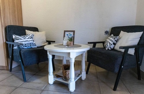Garesnica Apartment | Studio flat with terrace Garešnica, Bjelovarska (AS-20695-a)