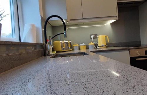 Borehamwood Apartment | Studio Flat/London Gateway