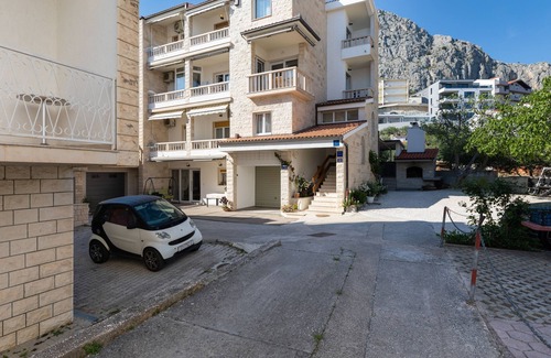 Omis Apartment | Studio flat with balcony Duće, Omiš (AS-5973-b)