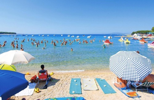 Banjol Apartment | Studio flat with terrace and sea view Banjol, Rab (AS-14134-a)