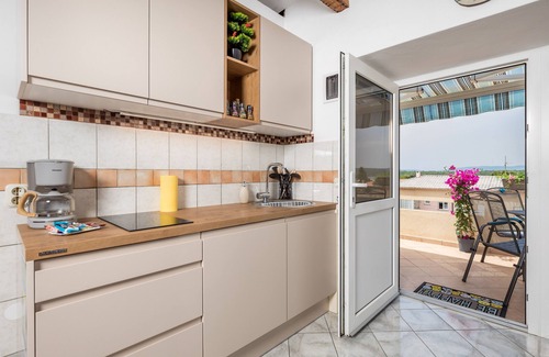 Punat Apartment | Studio flat with terrace and sea view Punat, Krk (AS-15451-a)