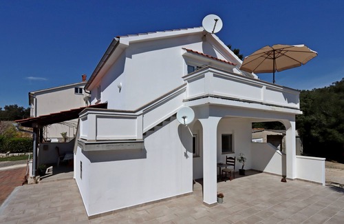 Suha Punta Apartment | Studio flat with terrace Suha Punta, Rab (AS-17239-a)