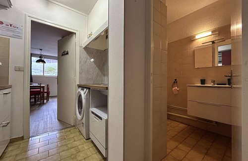 Saint-Etienne-en-Devoluy Apartment | Studio for 4 in SuperDévoluy with Wifi
