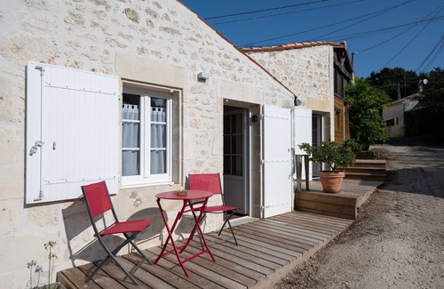 Saint-Porchaire House | Studio