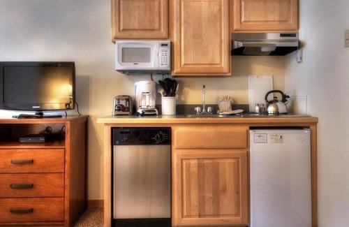 Four O'Clock Villa | Studio: Grand Timber Lodge @ Breckenridge CO