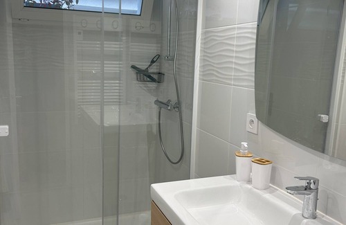 Croissy-Beaubourg Apartment | Studio house near Paris and Disneyland