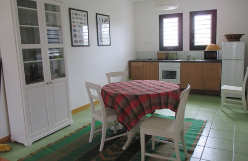 Port-Louis Apartment | studio in a character house comtemporaire